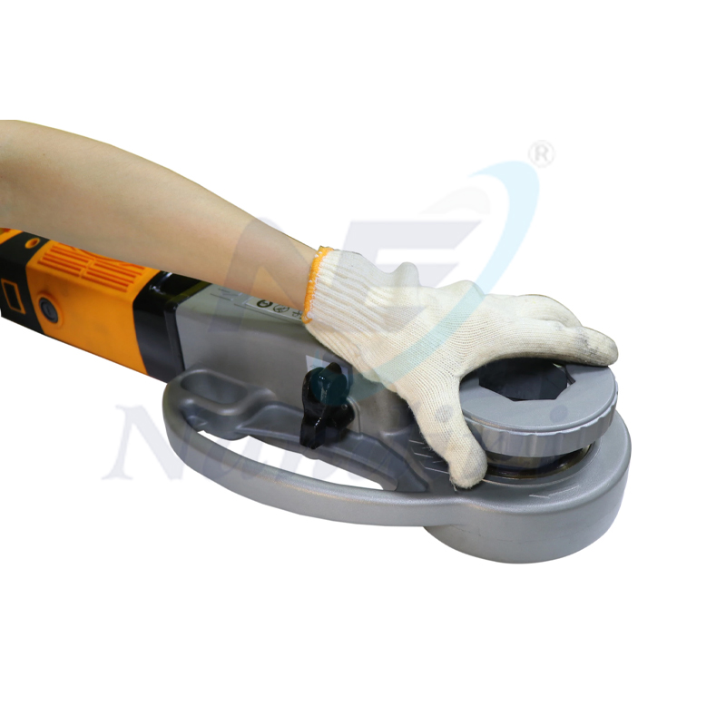 electric-hand-pipe-threader-nept32